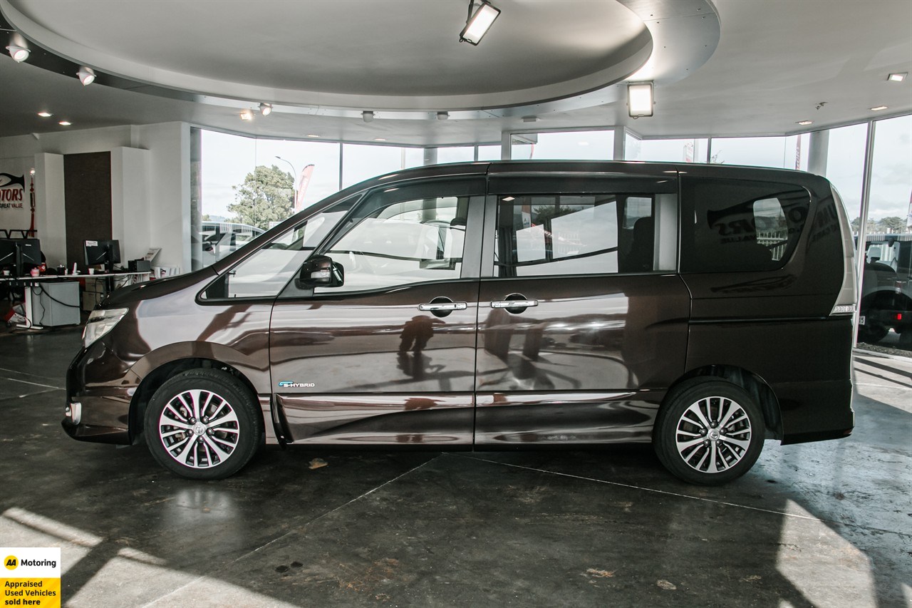 2015 Nissan Serena