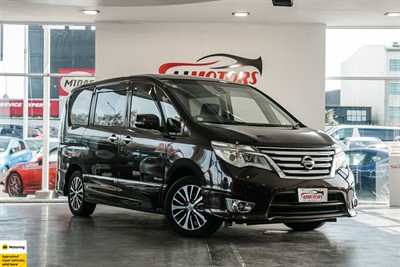 2015 Nissan Serena - Thumbnail