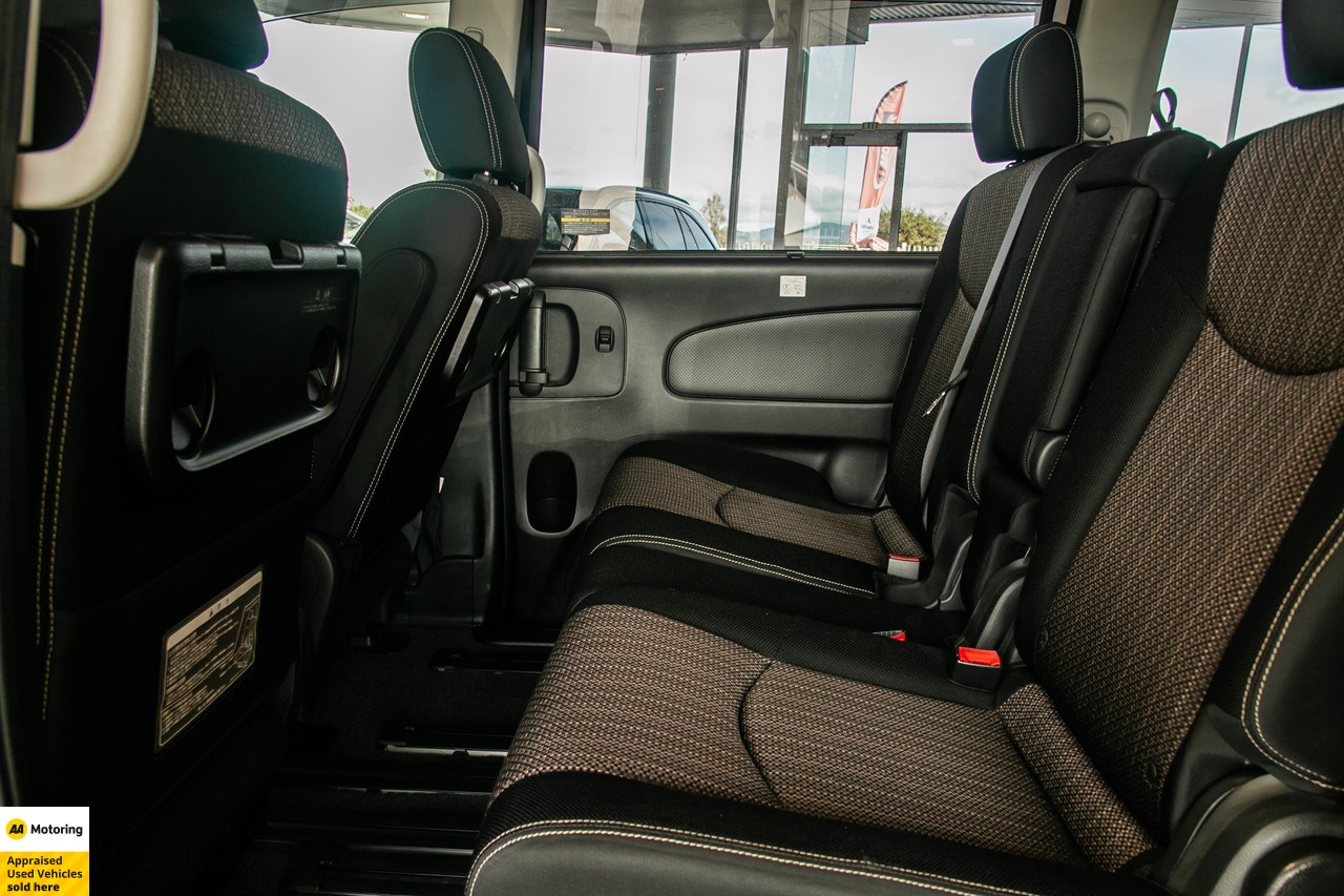 2015 Nissan Serena