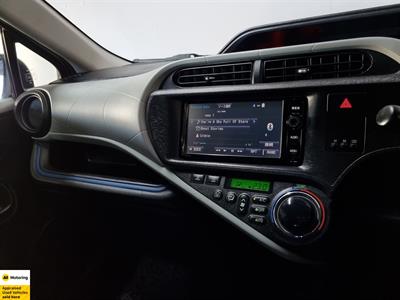 2014 Toyota Aqua - Thumbnail