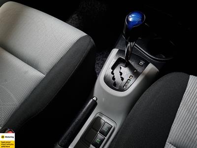 2014 Toyota Aqua - Thumbnail