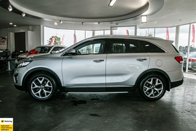 2016 Kia Sorento - Thumbnail