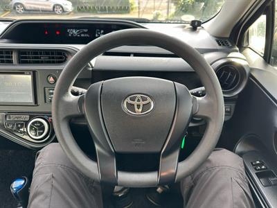 2018 Toyota Aqua - Thumbnail