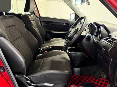 2017 Suzuki Swift - Thumbnail
