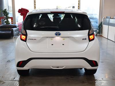 2022 Toyota Aqua - Thumbnail