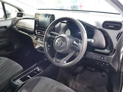 2022 Toyota Aqua - Thumbnail