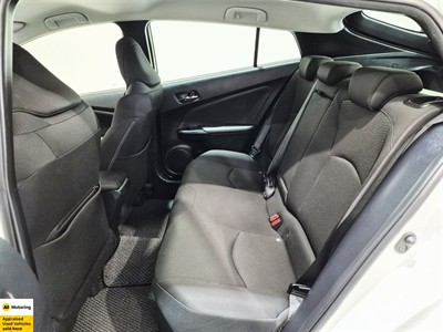 2019 Toyota Prius - Thumbnail