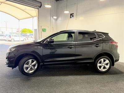 2021 Nissan Qashqai - Thumbnail