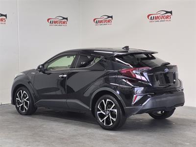 2018 Toyota C-HR - Thumbnail