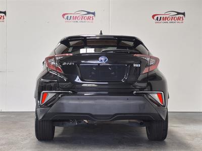2018 Toyota C-HR - Thumbnail