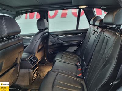 2017 BMW X5 - Thumbnail