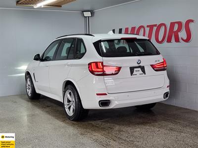 2017 BMW X5 - Thumbnail