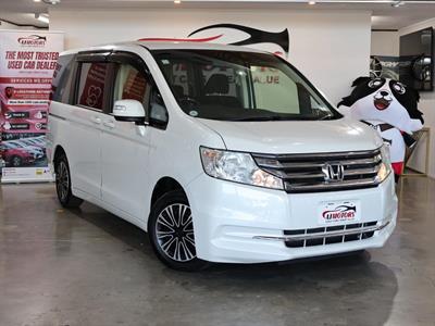 2014 Honda STEPWAGON - Thumbnail