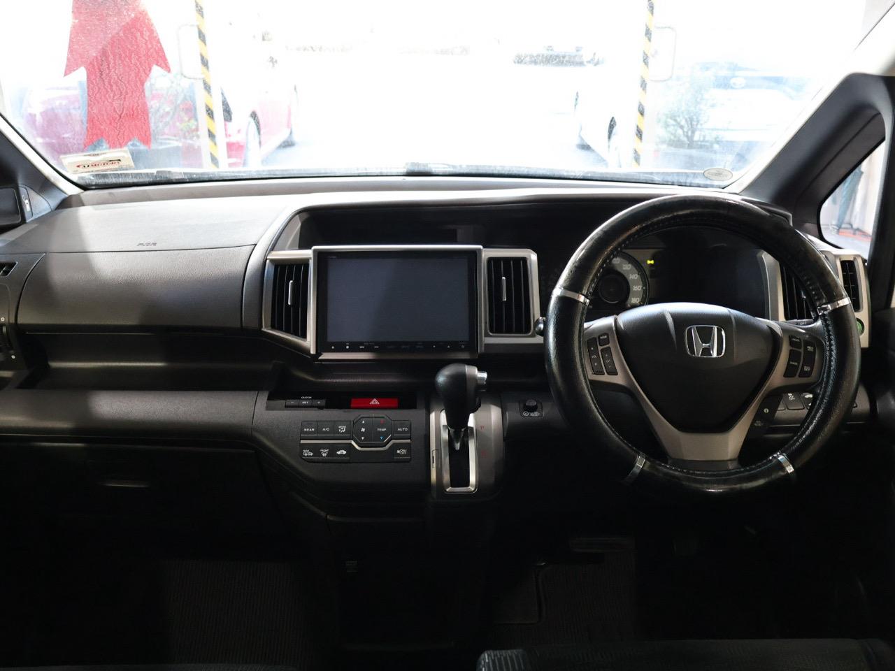 2014 Honda STEPWAGON