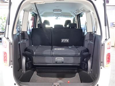 2014 Honda STEPWAGON - Thumbnail