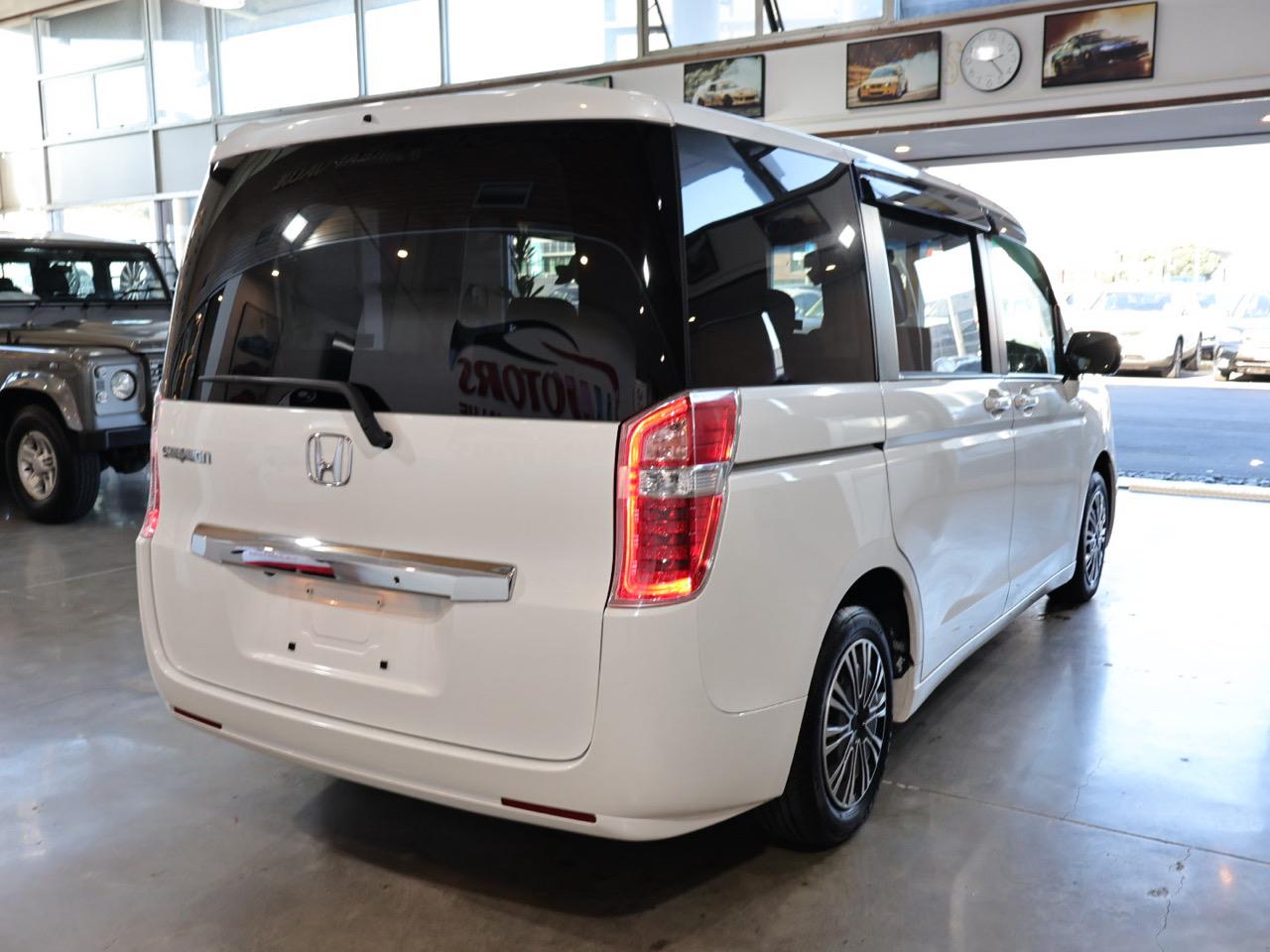 2014 Honda STEPWAGON