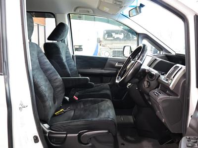 2014 Honda STEPWAGON - Thumbnail