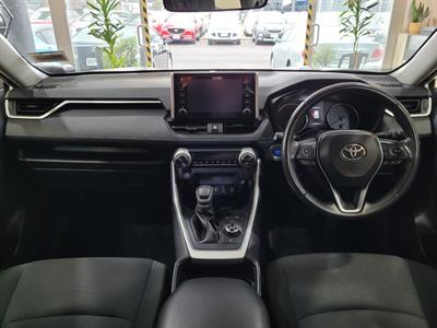 2021 Toyota RAV4 - Thumbnail