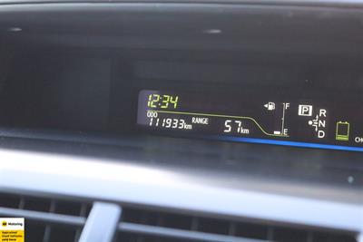 2013 Toyota Prius - Thumbnail