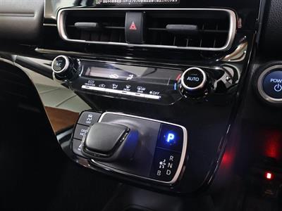 2022 Toyota Aqua - Thumbnail