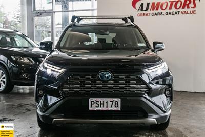 2023 Toyota RAV4 - Thumbnail