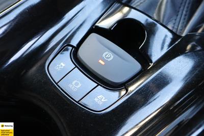 2018 Toyota C-HR - Thumbnail