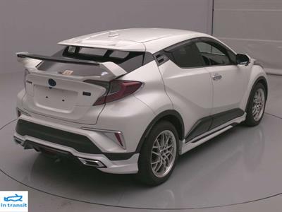 2018 Toyota C-HR - Thumbnail
