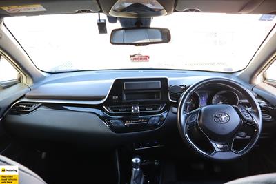 2018 Toyota C-HR - Thumbnail