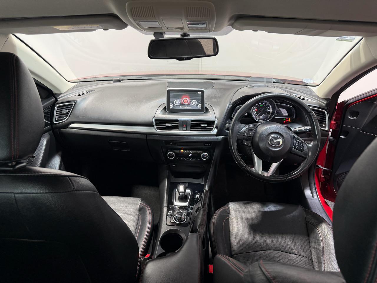 2013 Mazda Axela