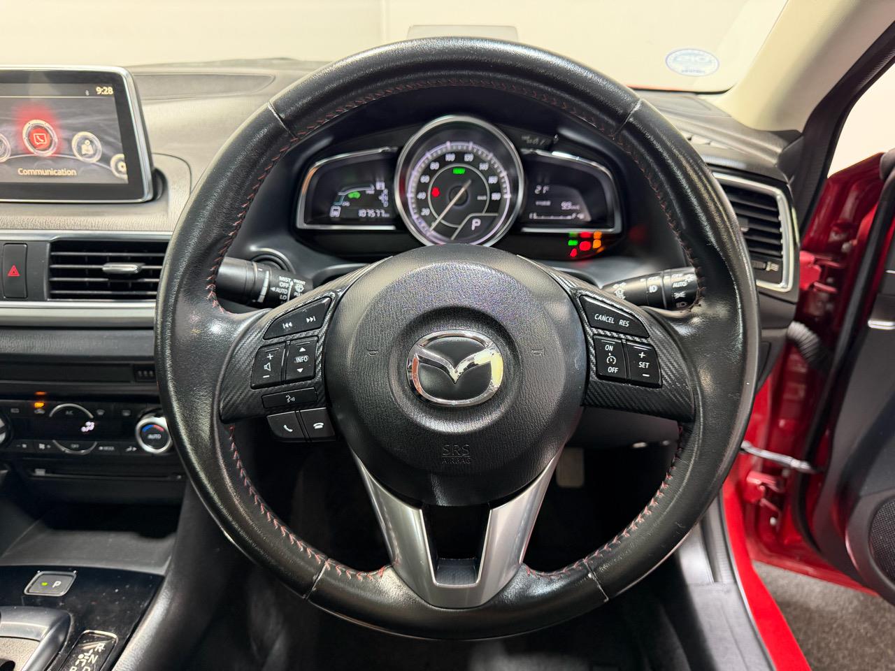 2013 Mazda Axela