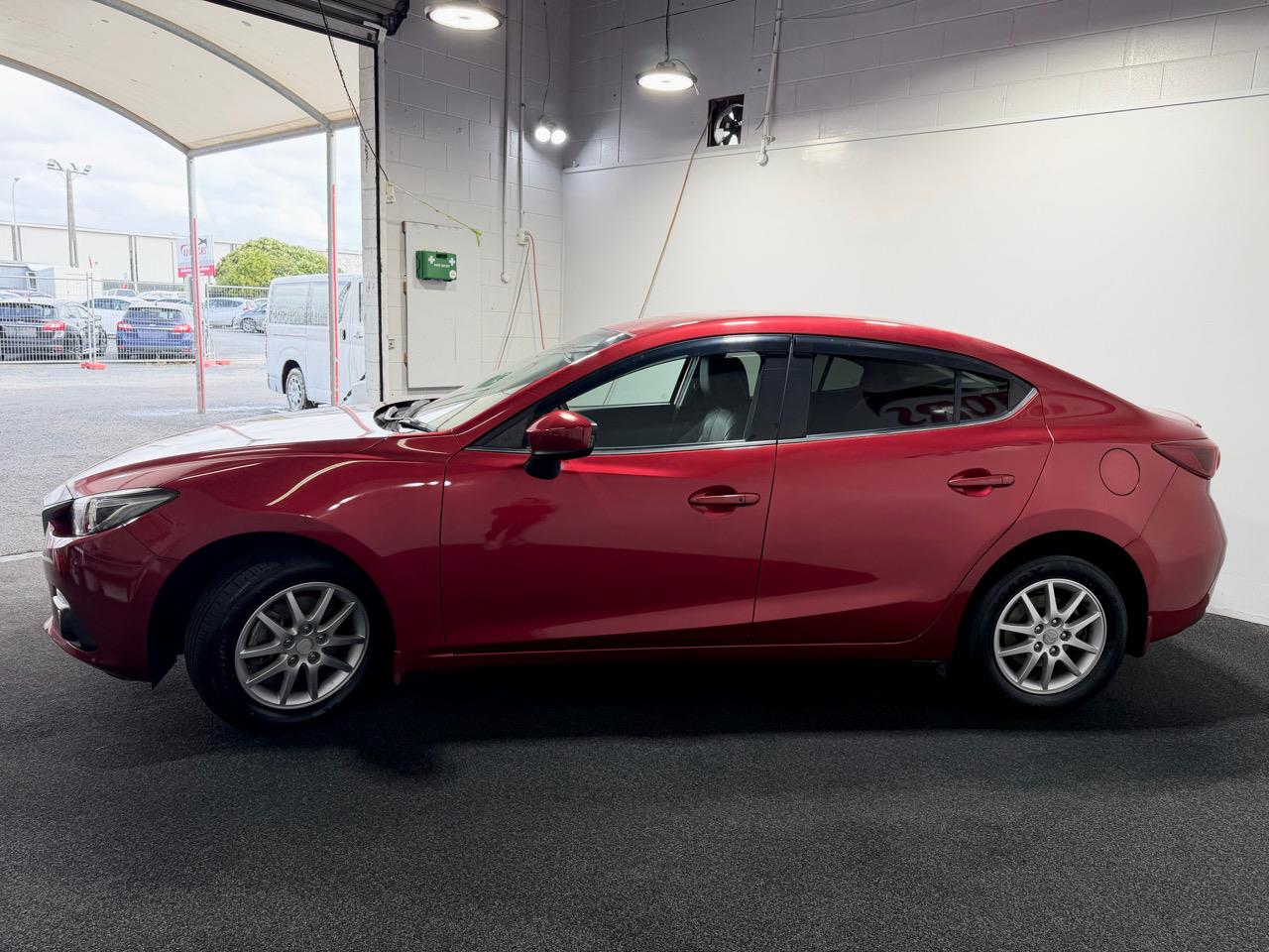 2013 Mazda Axela