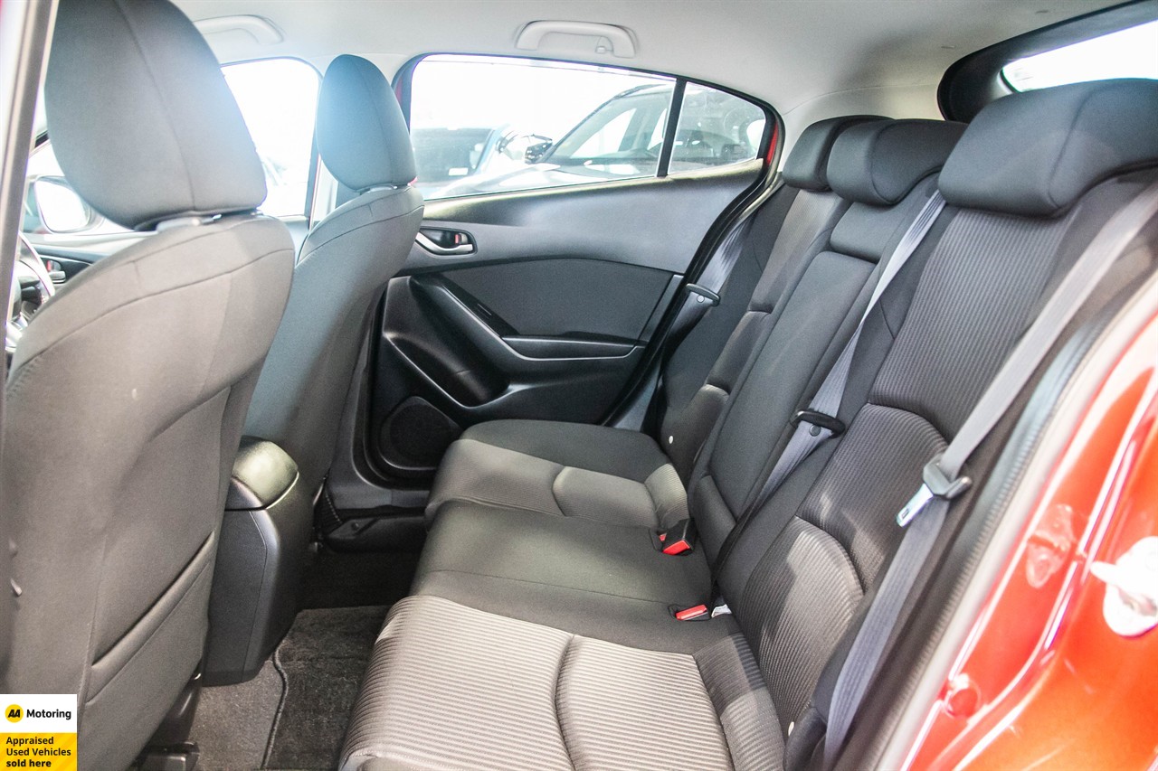 2014 Mazda Axela