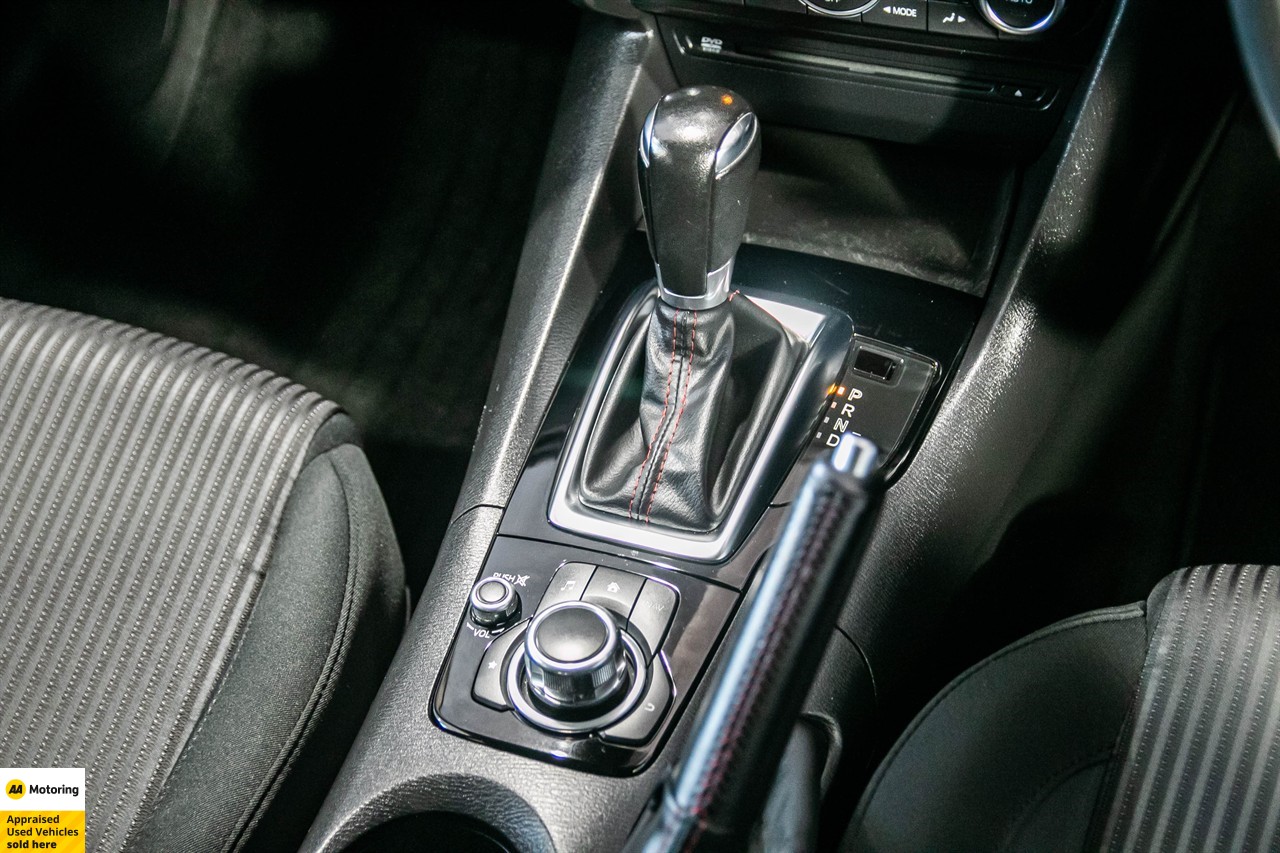 2014 Mazda Axela