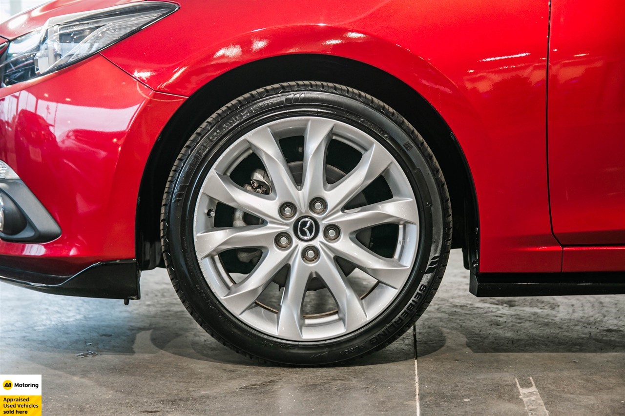 2014 Mazda Axela