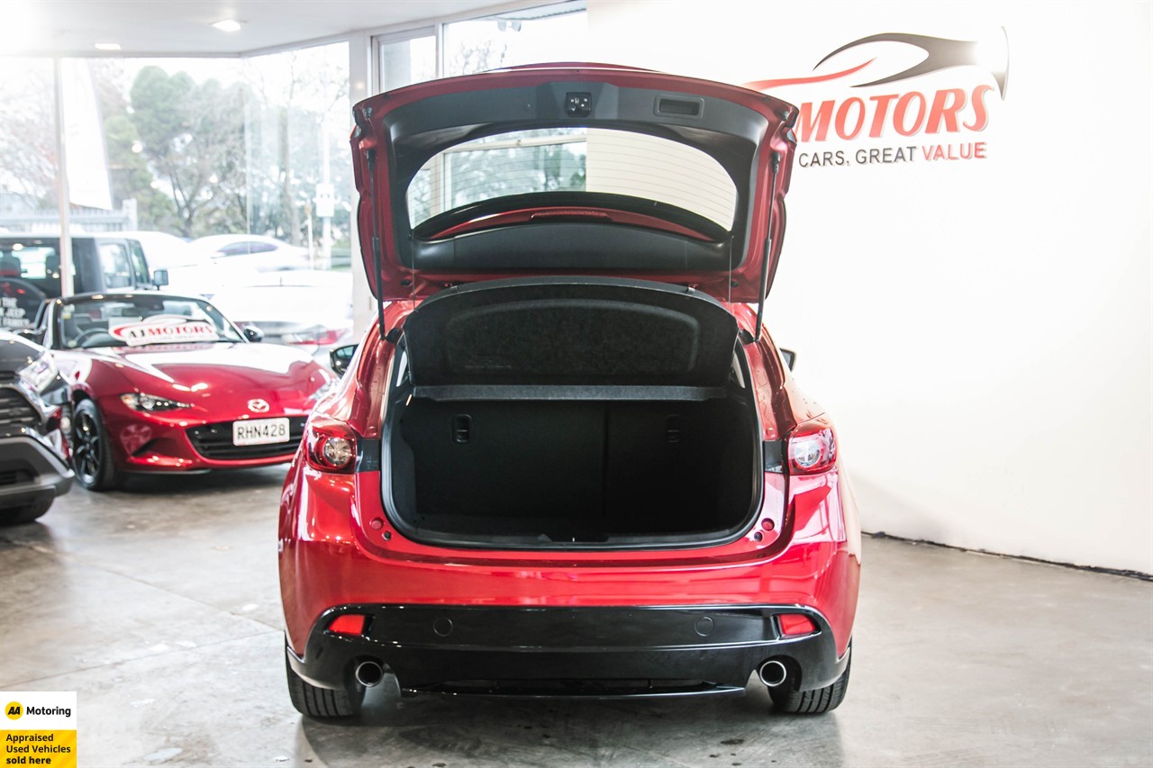 2014 Mazda Axela