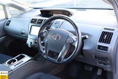 2013 Toyota Prius - Thumbnail
