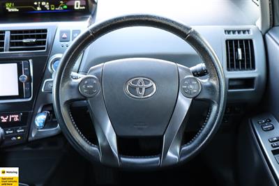 2013 Toyota Prius - Thumbnail