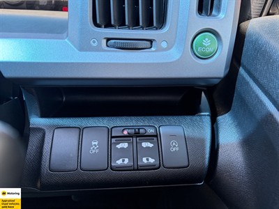 2014 Honda Step Wagon - Thumbnail