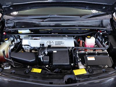 2013 Toyota Prius - Thumbnail