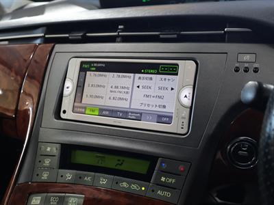 2013 Toyota Prius - Thumbnail