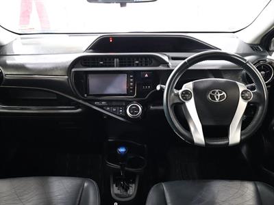 2015 Toyota Aqua - Thumbnail