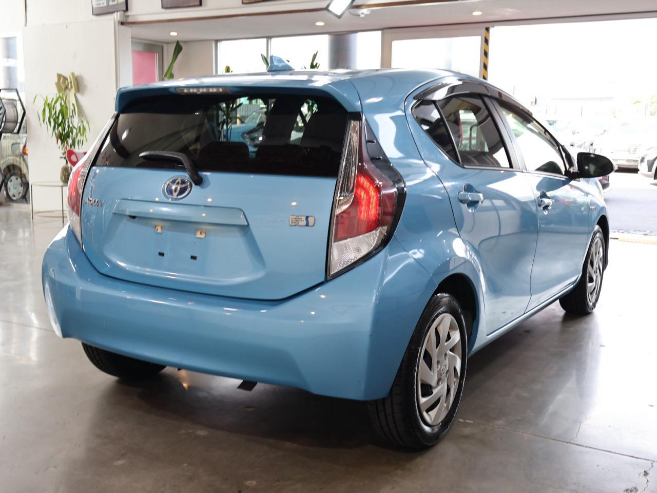 2015 Toyota Aqua