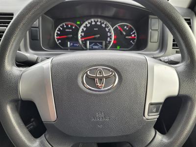 2019 Toyota Hiace - Thumbnail