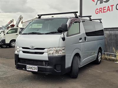 2019 Toyota Hiace - Thumbnail