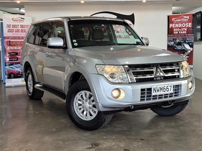 2011 Mitsubishi Pajero