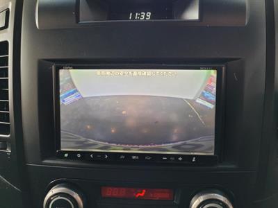 2011 Mitsubishi Pajero - Thumbnail