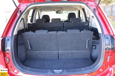 2022 Mitsubishi Outlander - Thumbnail