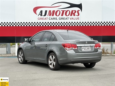 2012 Holden Cruze - Thumbnail