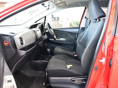 2015 Toyota Vitz - Thumbnail