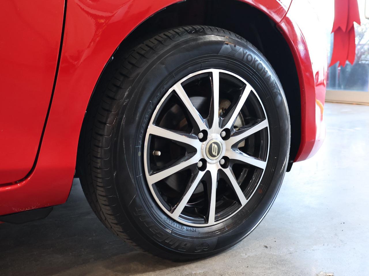 2015 Toyota Vitz